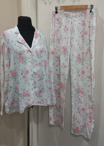Bohem Çiçek Desenli Rahat Kadın Pijama Takımı