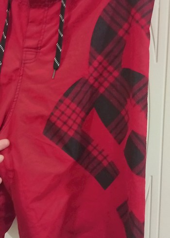 Kırmızı Bağcıklı Erkek Deniz Şortu - Görsel 8