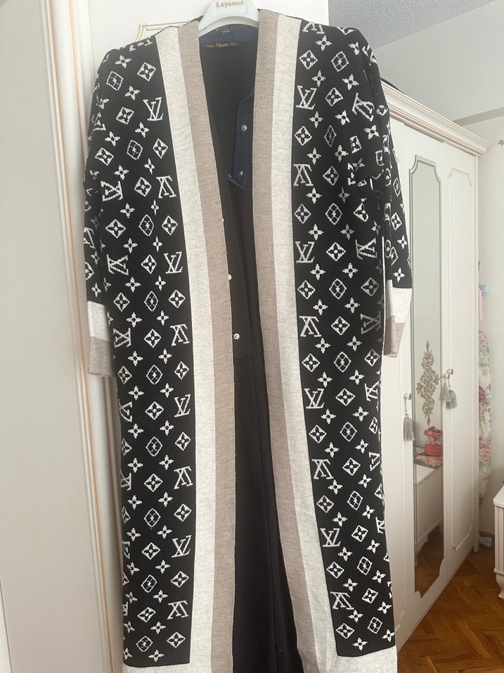 Uzun Kesim V Yaka Desenli Kadın Hırka kadın uzun hırka - Görsel 4