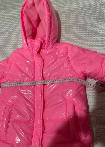 Kız Çocuk Pembe Parlak Kapüşonlu Mont - Görsel 8