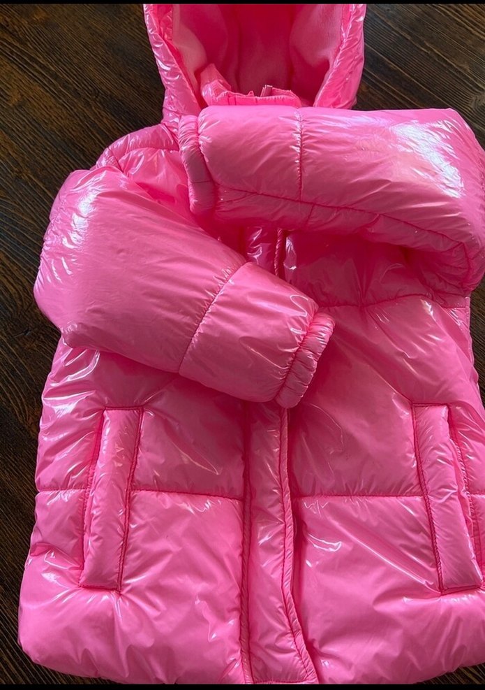 Kız Çocuk Pembe Parlak Kapüşonlu Mont - Görsel 4