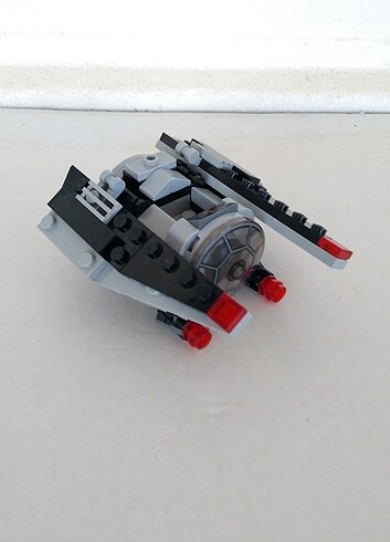Lego Star Wars - TIE Striker 