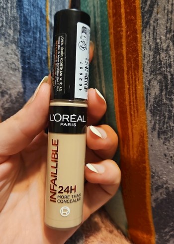 L'Oréal Paris Infallible 24H Kapatıcı