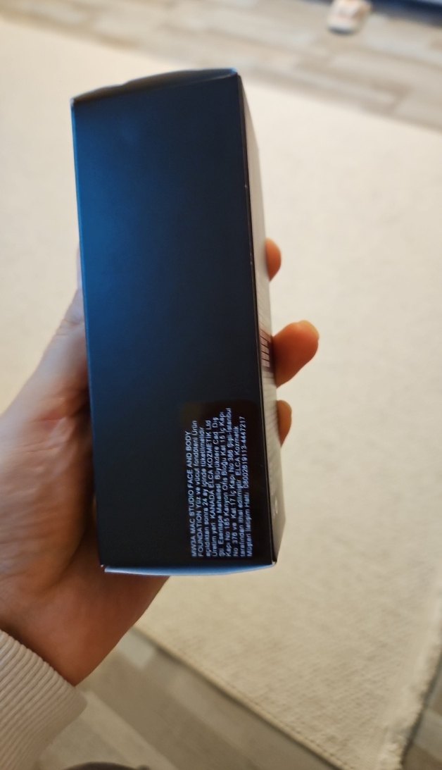 MAC Studio Yüz ve Vücut Fondöten 120 ml - Görsel 3