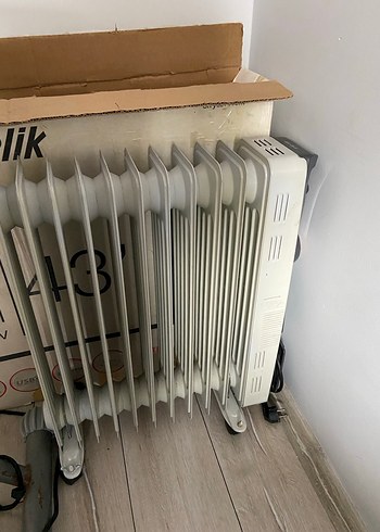 Beyaz Gri Yağlı Radyatör Isıtıcı