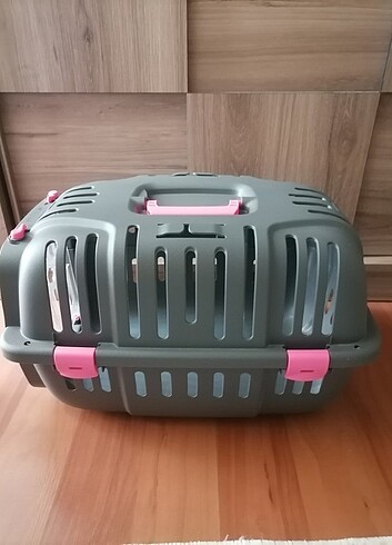 Kedi ve köpek taşıma çantası