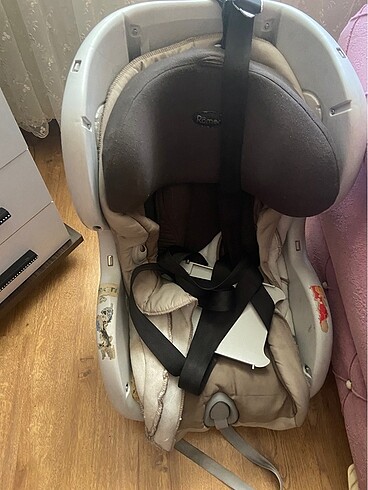 Bebek araç koltuğu