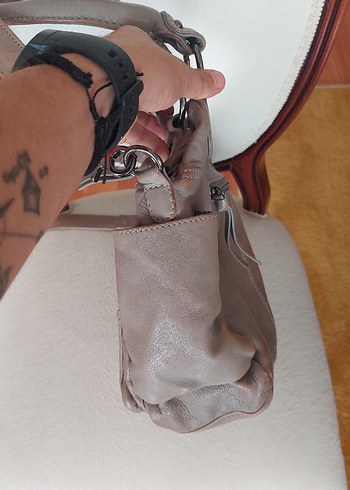 Tchibo Bej Deri Kadın Çanta Tokalı - Görsel 7