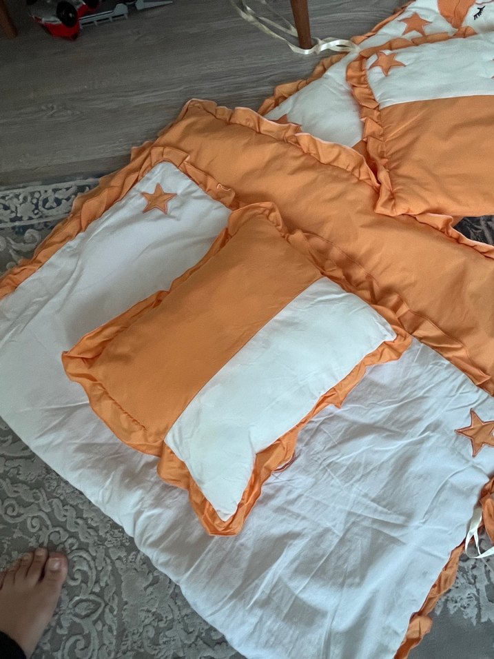 Turuncu Nakışlı Bebek Uyku Seti - Görsel 3