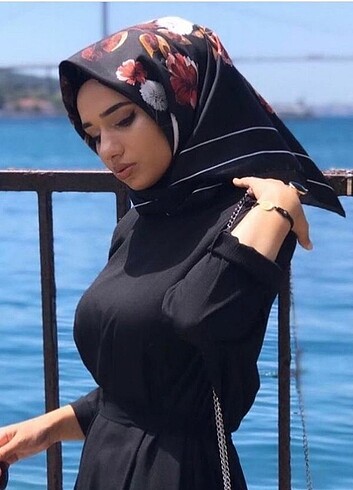 LEVİDOR TİVİL İPEK EŞARP 