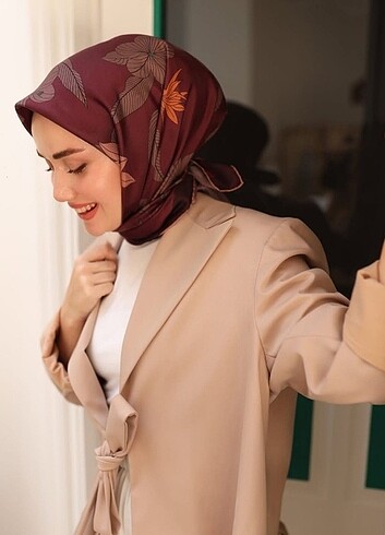 SİLKHOME TİVİL İPEK EŞARPLAR