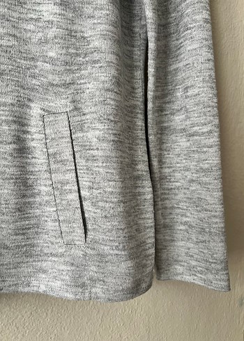 Gri Kadın Kapüşonlu Uzun Kollu Sweatshirt - Görsel 3