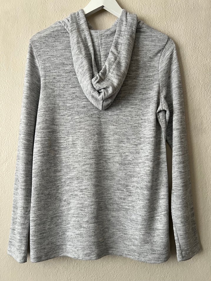 Gri Kadın Kapüşonlu Uzun Kollu Sweatshirt - Görsel 2