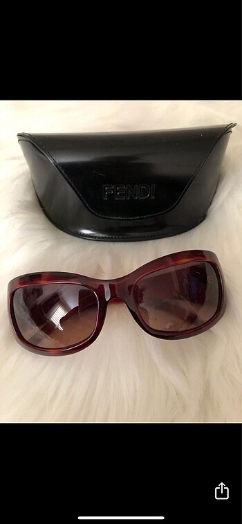 Fendi güneş gözlüğü