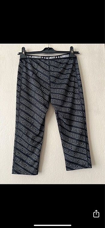 Under Armour tayt orjinadir.