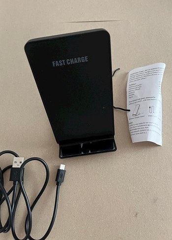 Siyah Hızlı Şarj Kablosuz Telefon Şarj Cihazı - Görsel 5