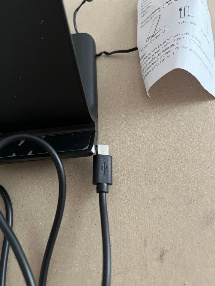 Siyah Hızlı Şarj Kablosuz Telefon Şarj Cihazı - Görsel 3