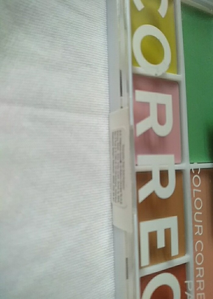 Revolution corrector paleti - Görsel 3