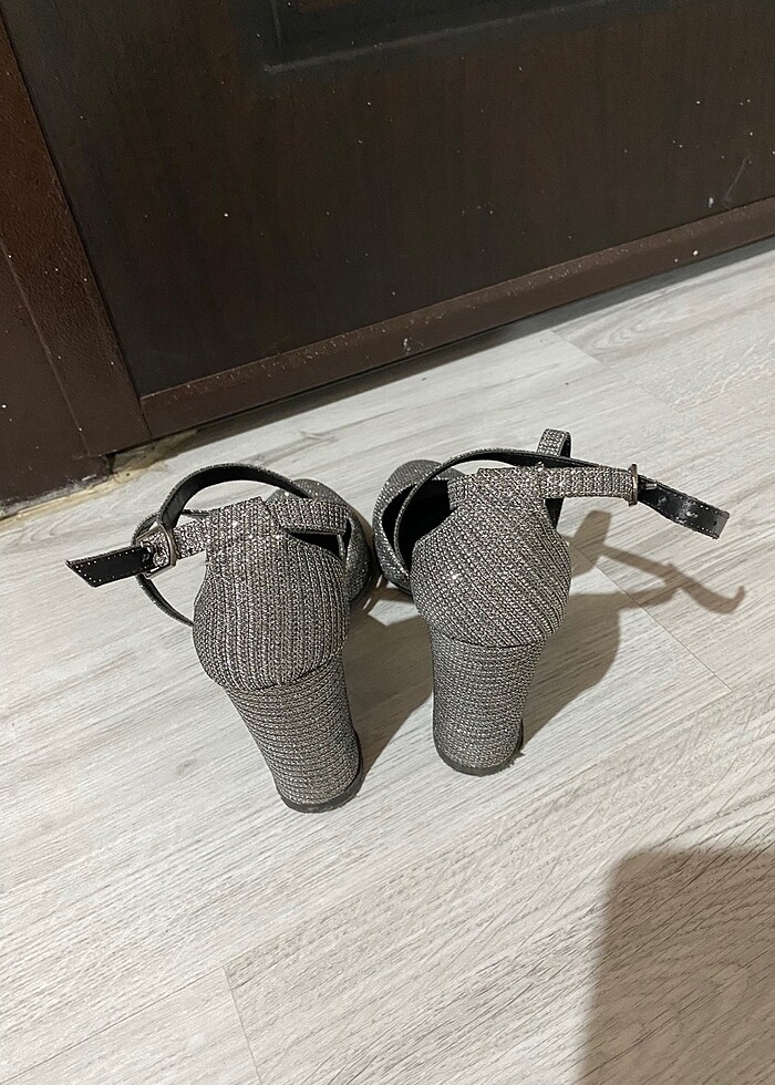 Topuklu Ayakkabı - Görsel 3