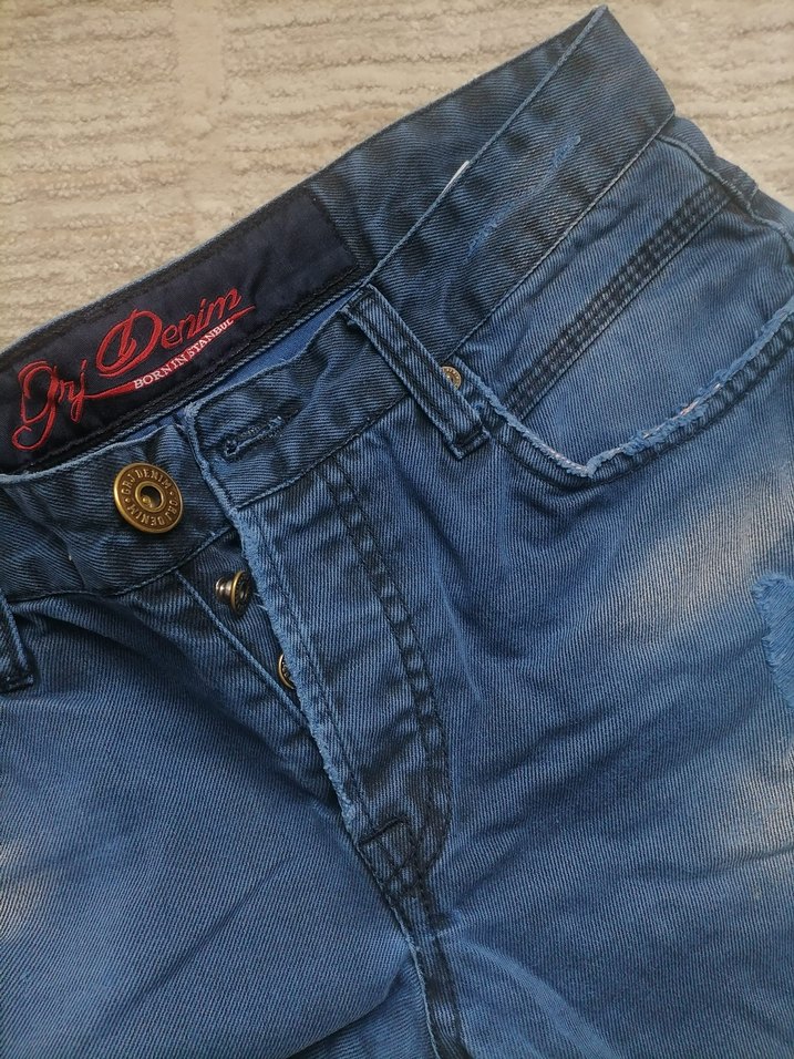 Erkek Mavi Düğmeli Denim Şort - Görsel 2