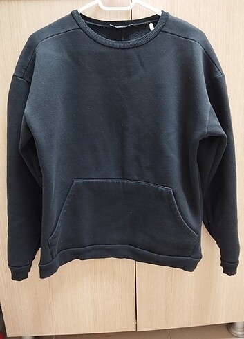 Siyah sweatshirt