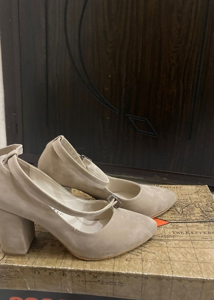 Topuklu ayakkabı - Görsel 3
