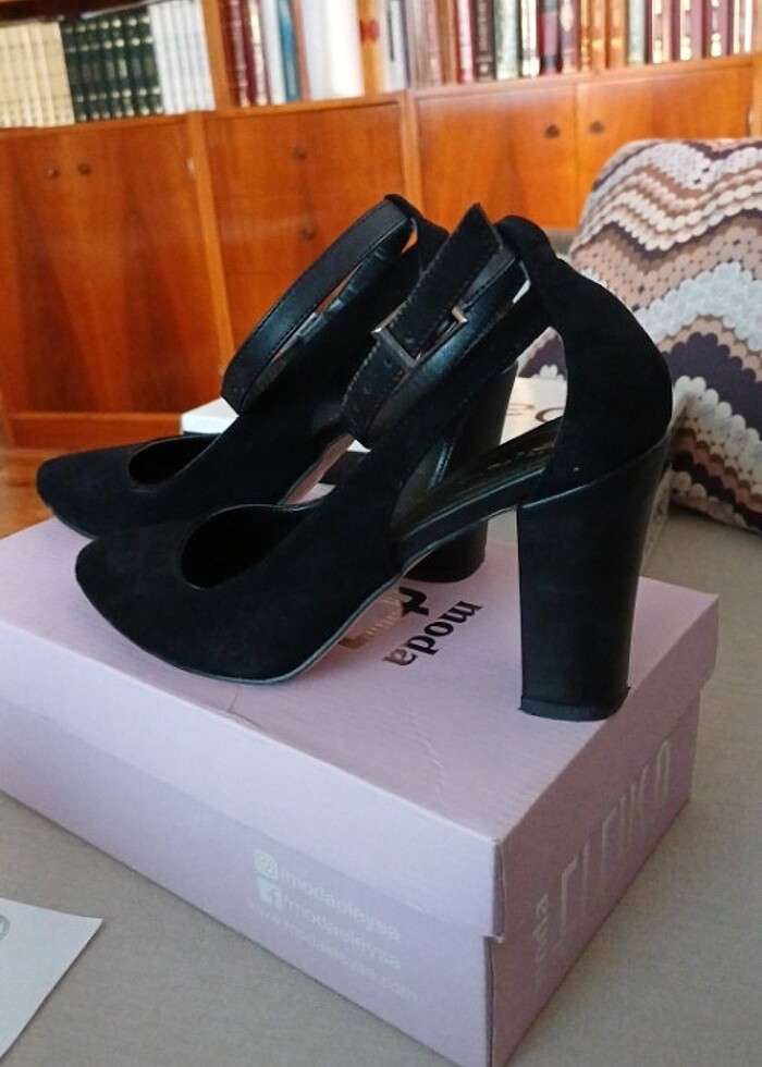 Topuklu ayakkabı - Görsel 2