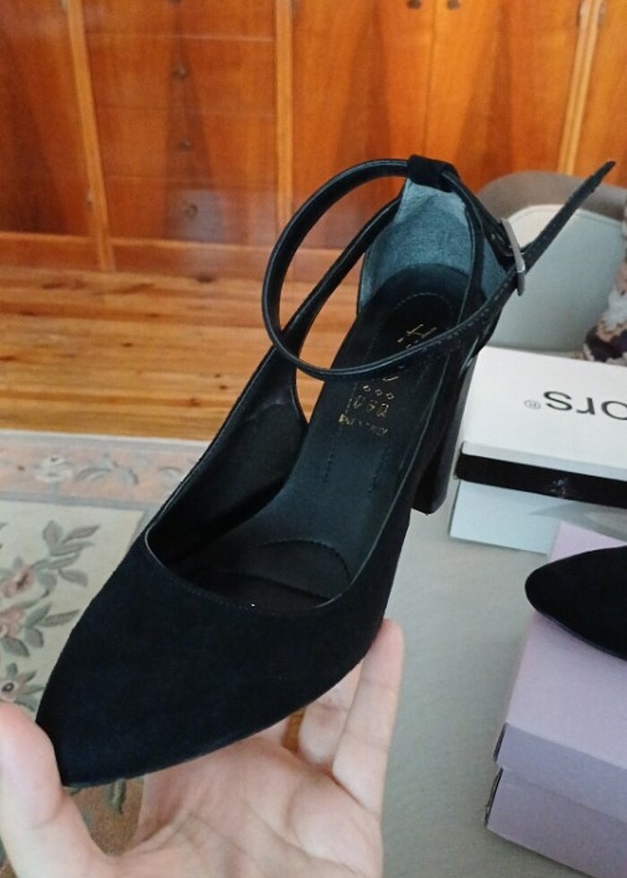 Topuklu ayakkabı - Görsel 4