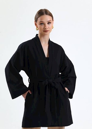Siyah Mini Uzun Kollu Kadın Kimono