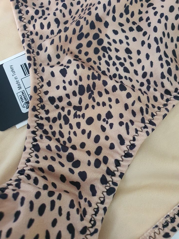 Siyah İnce Askılı Mini Bikini Üstü - Görsel 3