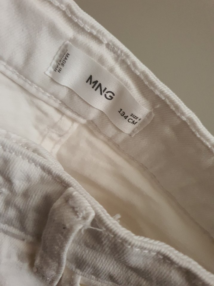 Düğmeli Beyaz Keten Hamile Mini Şort - Görsel 2