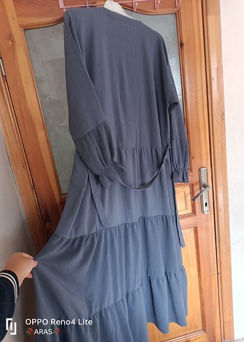 Diğer Gri Piliseli Uzun Kadın ferace