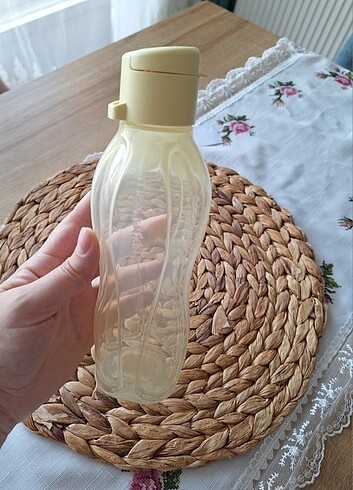 Tupperware Eko şişe 500 ml. Süt Mısır rengi