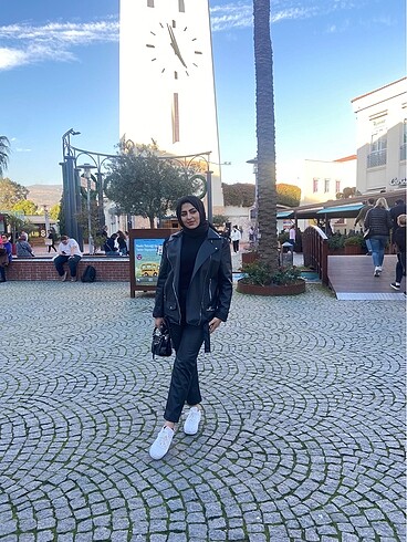m Beden siyah Renk deri pantolon