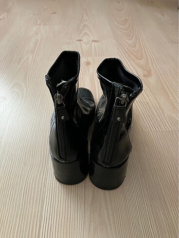 37 Beden Bershka bot