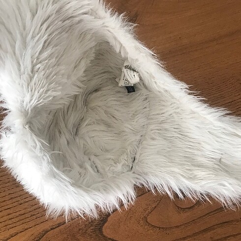 Beden Zara Nubuk Peluşlu Şapka