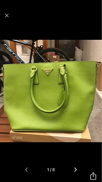 PRADA ÇANTA