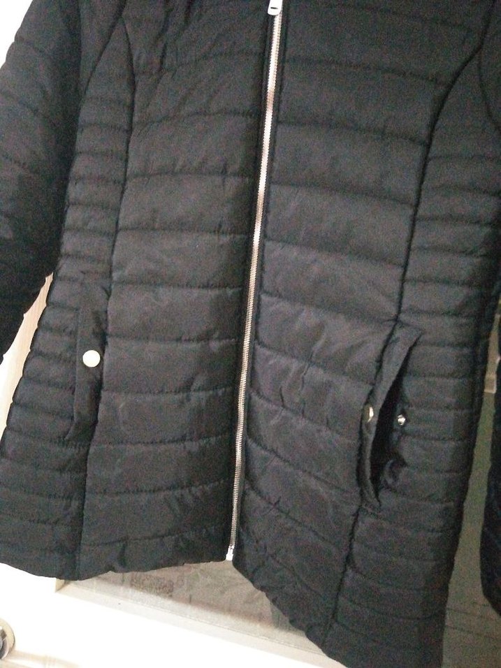 Kürk Detaylı Siyah Kadın Kışlık Mont - Görsel 5