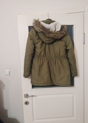 Kapüşonlu ve Kürklü Haki Kız çocuk Mont - Görsel 6