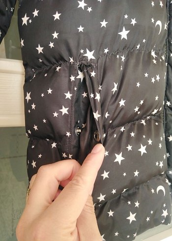 Kız Çocuk Siyah Yıldız Desenli mont - Görsel 3