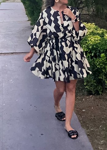 Zebra Desenli V Yakalı Mini Elbise