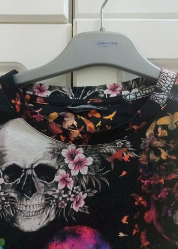 Zara Çok Renkli Kuru Kafa Baskılı Erkek Tişört