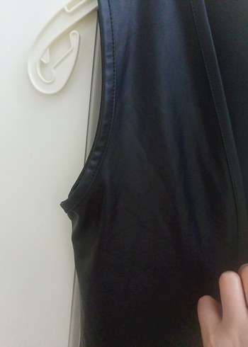 Püsküllü Siyah ince yumuşak deri Kolsuz Mini çocuk Yelek - Görsel 2