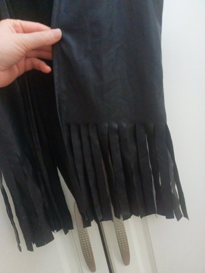 Püsküllü Siyah ince yumuşak deri Kolsuz Mini çocuk Yelek - Görsel 5