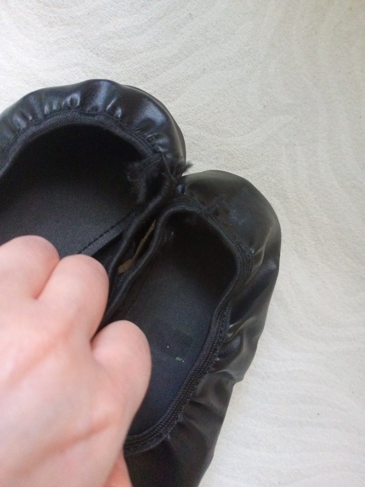 Kız Çocuk Siyah Lastikli Bale Ayakkabısı pisi pisi - Görsel 2