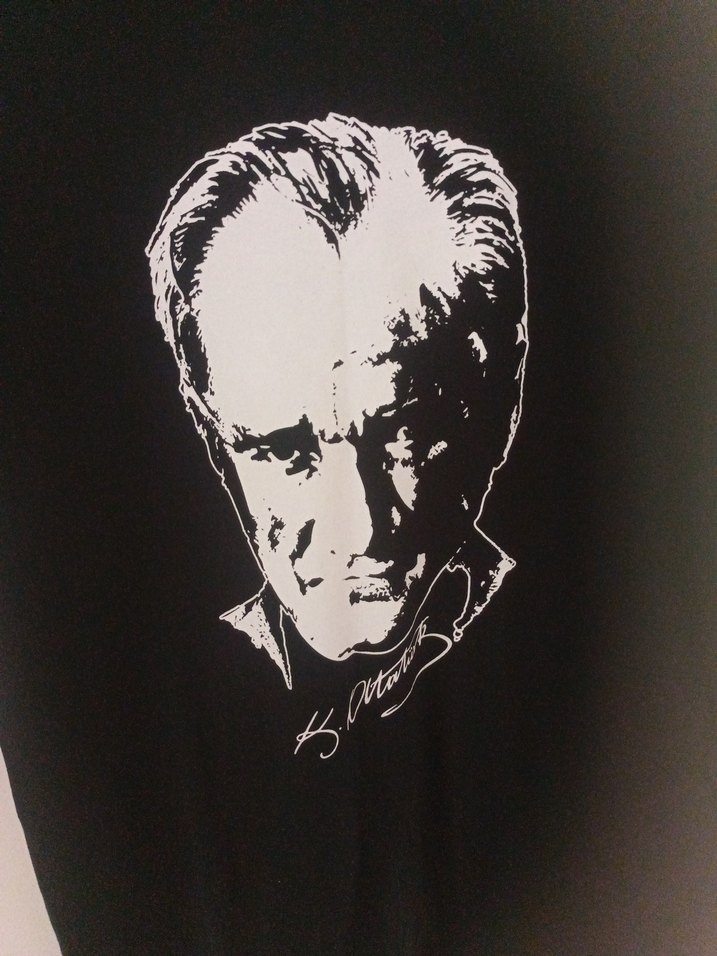 Siyah Atatürk Baskılı  Tişört - Görsel 2