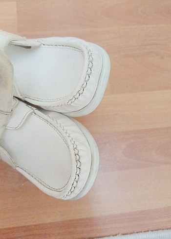 Beyaz Tokalı Erkek Çocuk Özel Ayakkabı - Görsel 9