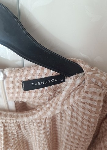 Bej kadın büzgülü kısa elbise - Görsel 3