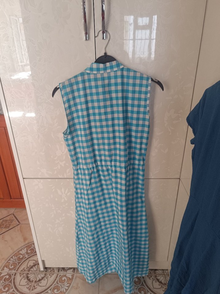 Turkuaz Ekose Desenli Kolsuz Uzun Elbise - Görsel 2