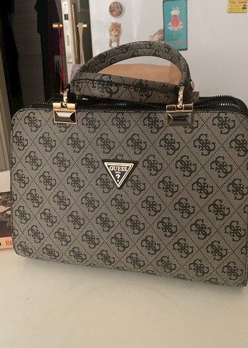Guess Gri Baskılı Kadın Çanta